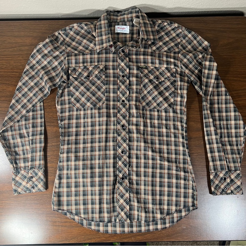 Wrangler Men's Plaid Button Down Shirt - Black and Tan